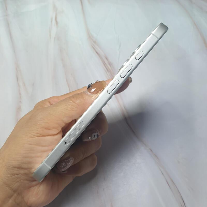 ������16 ȭ��Ʈ 128G ������ �Ǹ��մϴ�