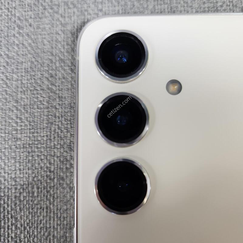 [�ܻ�, ��ȭ, �� ����] S24 �÷���  256G �Ǹ��մϴ�