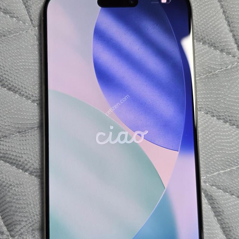 ������ 15 ���θƽ� 256G �Ǹ��մϴ�
