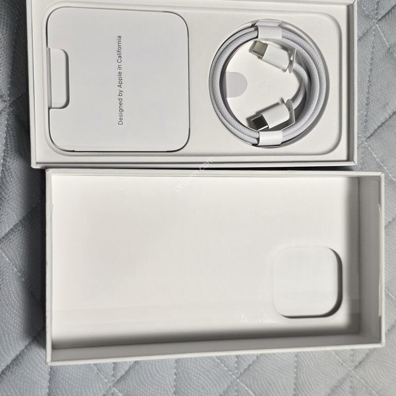 ������ 15 ���θƽ� 256G �Ǹ��մϴ�