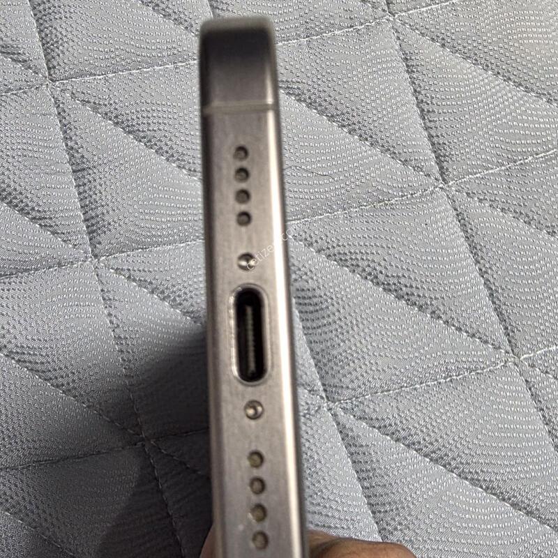 ������ 15 ���θƽ� 256G �Ǹ��մϴ�