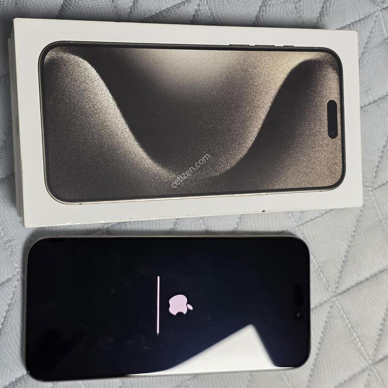 ������ 15 ���θƽ� 256G �Ǹ��մϴ�