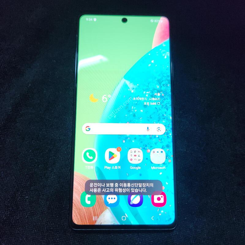 ����A