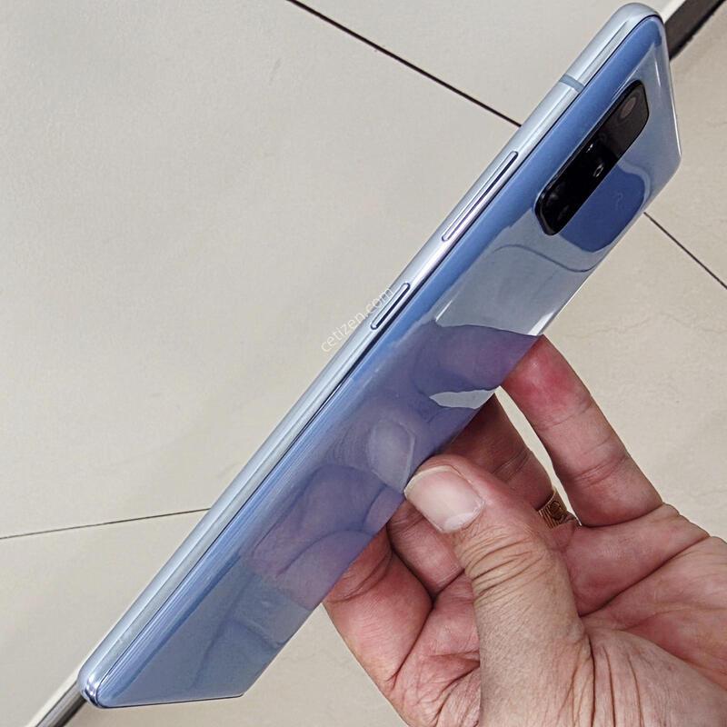 ������ ���� ����Ʈ���� 128GB ���� ������ ����� �Ǹ�