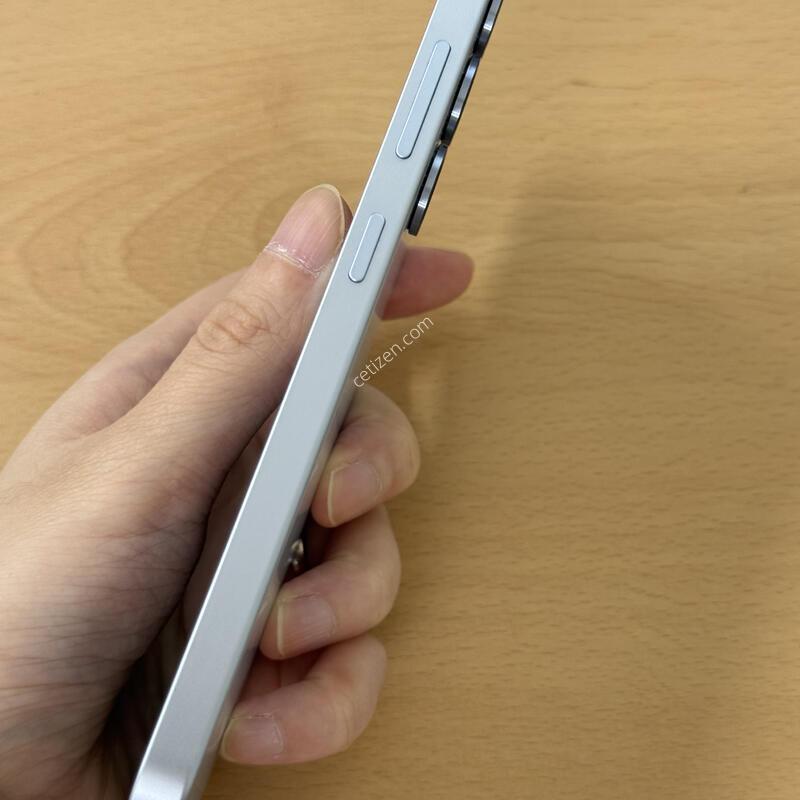 ������ S25 256GB ���̽����� �Ǹ��մϴ�