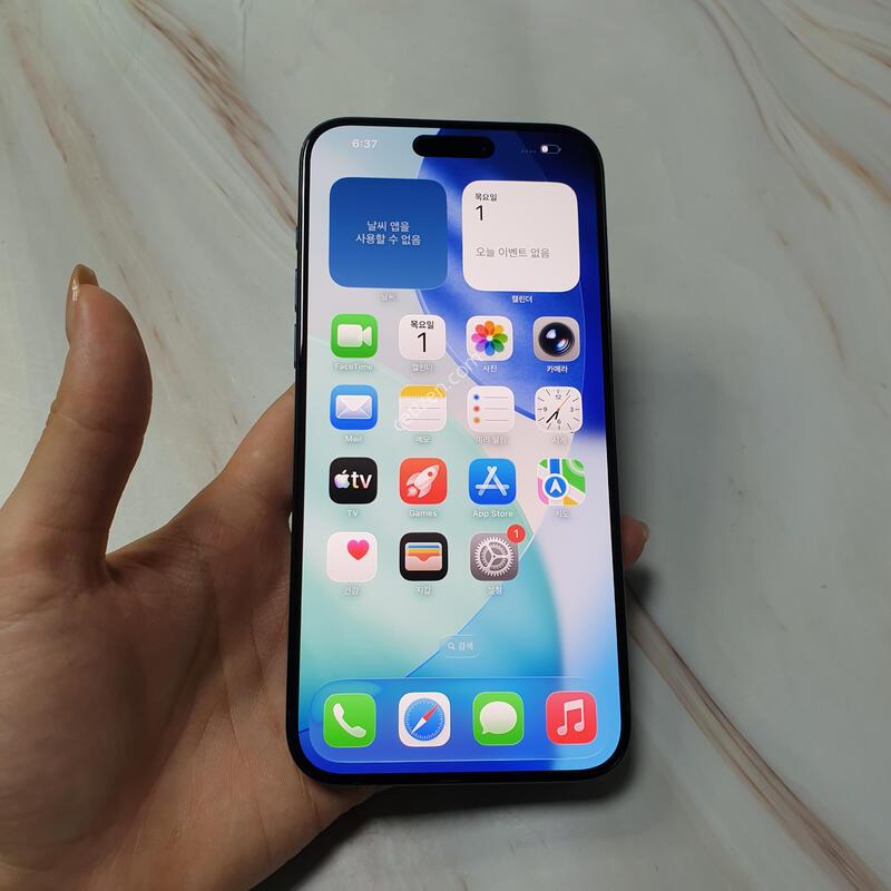 ������ 15���θƽ� ����ƼŸ�� 256G ������ �Ǹ��մϴ�