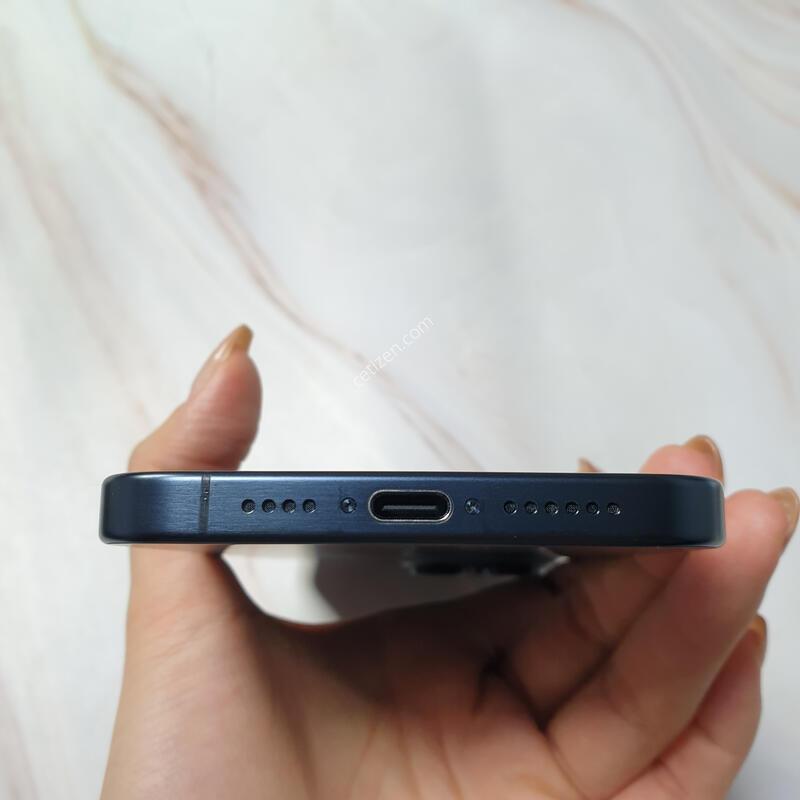 ������ 15���θƽ� ����ƼŸ�� 256G ������ �Ǹ��մϴ�