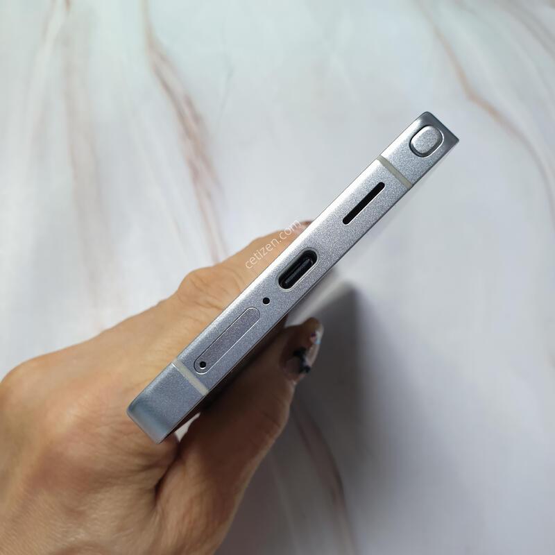 LG ������ S25��Ʈ�� ƼŸ��ȭ��Ʈ 512G A�� �Ǹ��մϴ�