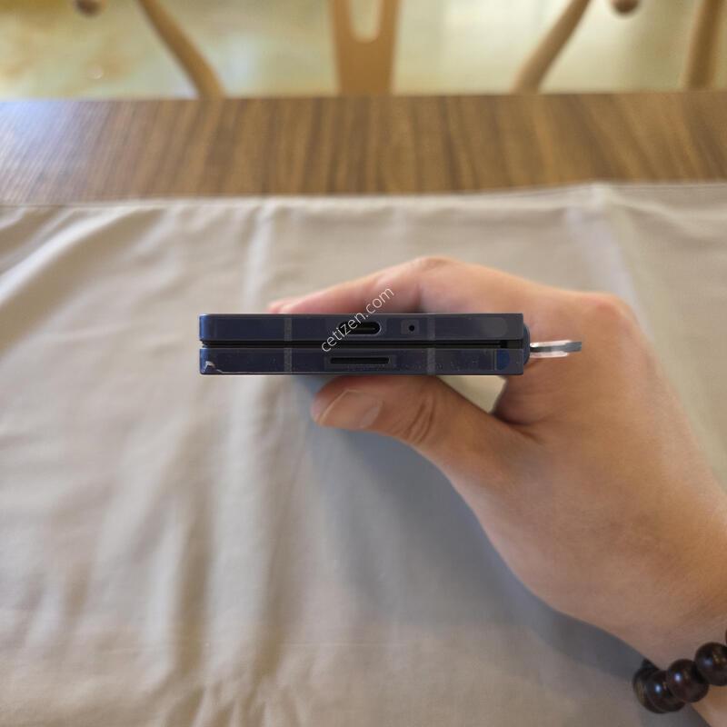����6 256 ����