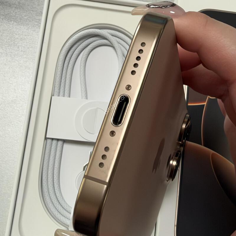 ������ 16���� ����ƮƼŸ�� 256GB