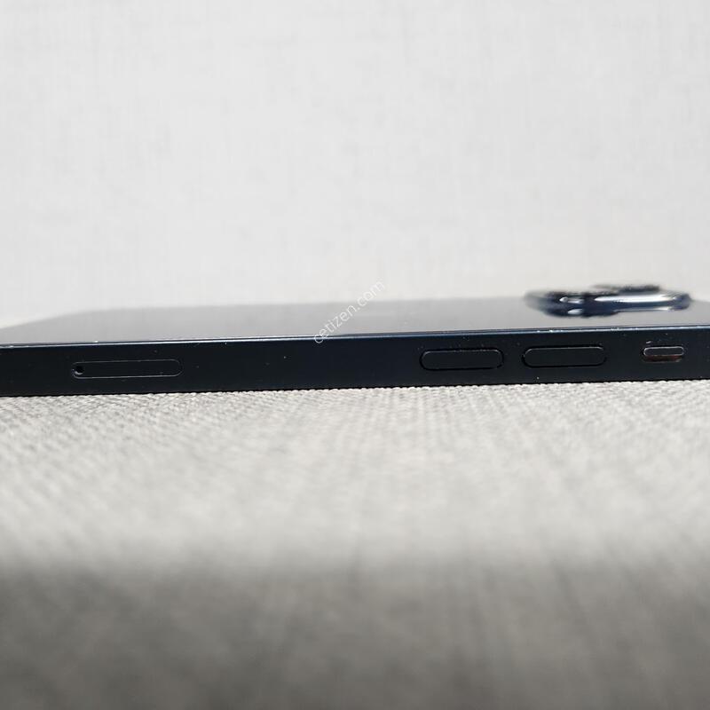 [�ܻ�, ��ȭ, �� ����] ������ 13 �̴� 128G �Ǹ��մϴ�