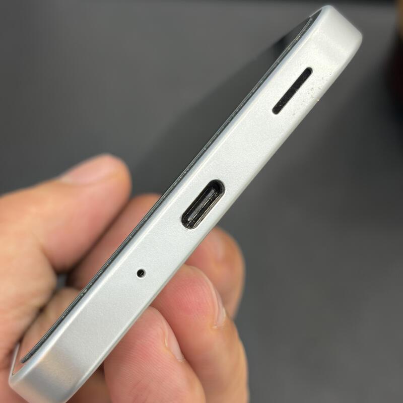 �Ｚ �����ÿ��̵�8 (SM-M166S) SA�� (�ֻ�������)