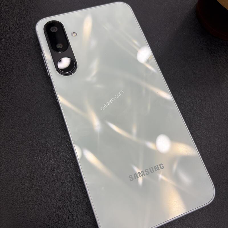 �Ｚ �����ÿ��̵�8 (SM-M166S) SA�� (�ֻ�������)