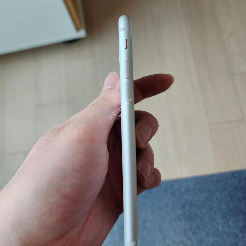 ������8 ȭ��Ʈ 64gb ���͸�����78%