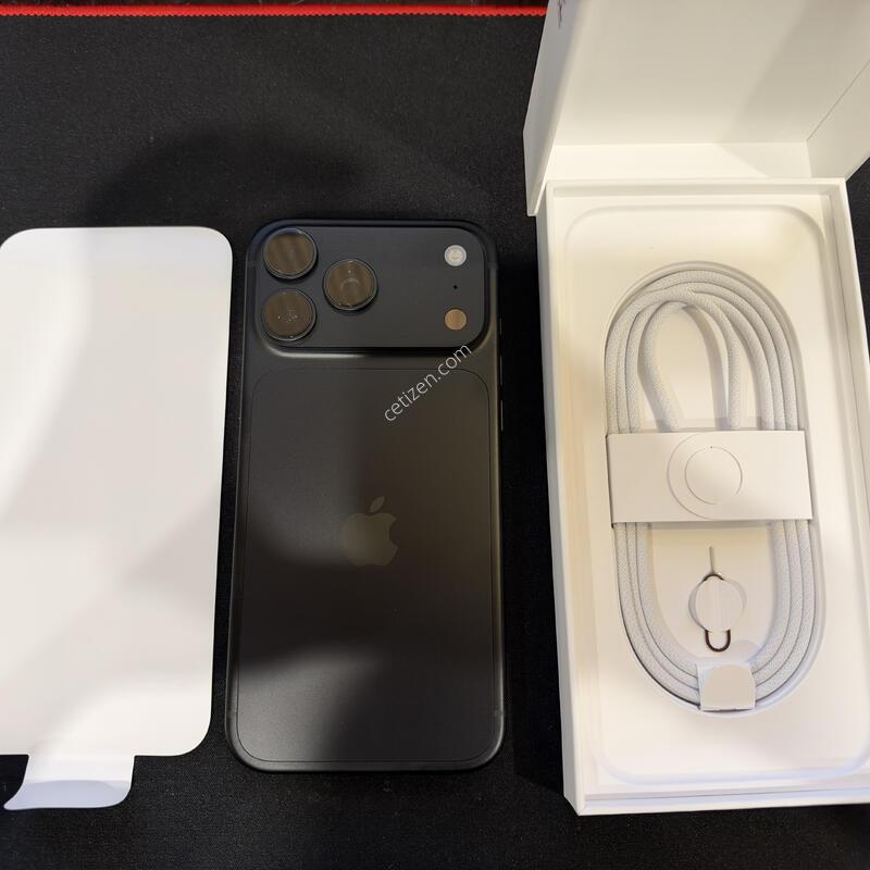������18���θƽ� 256GB ���� �ڱ���