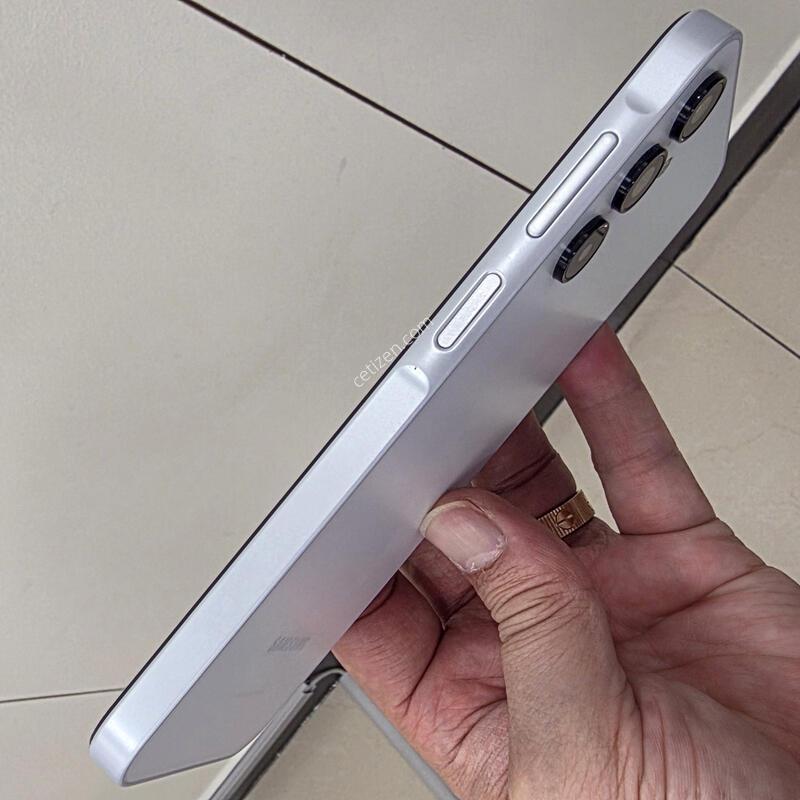 ������ ����3  ����Ʈ���� 128GB ������Ǹ�