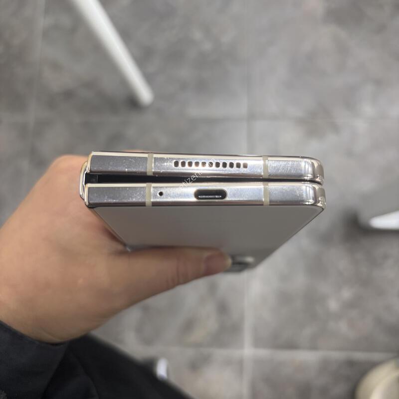 ������ ����4
