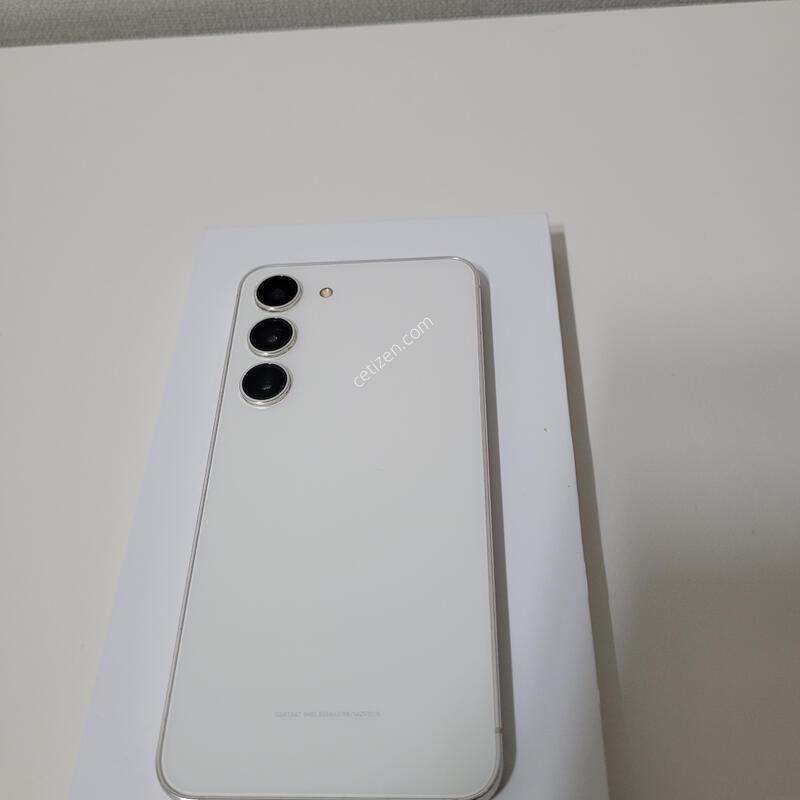 ������ S23 512GB ũ���� S��