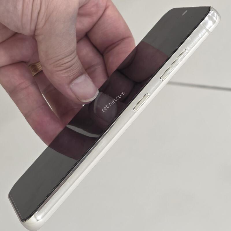 ������ S23 ũ���� 256GB ���� ������ �� �Ǹ�