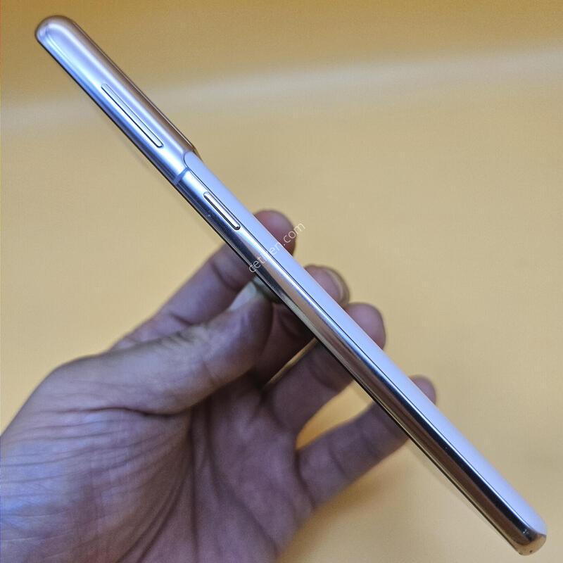 [���۱�]������S21 �ֻ������� 256G ��ũ ����� �߰���