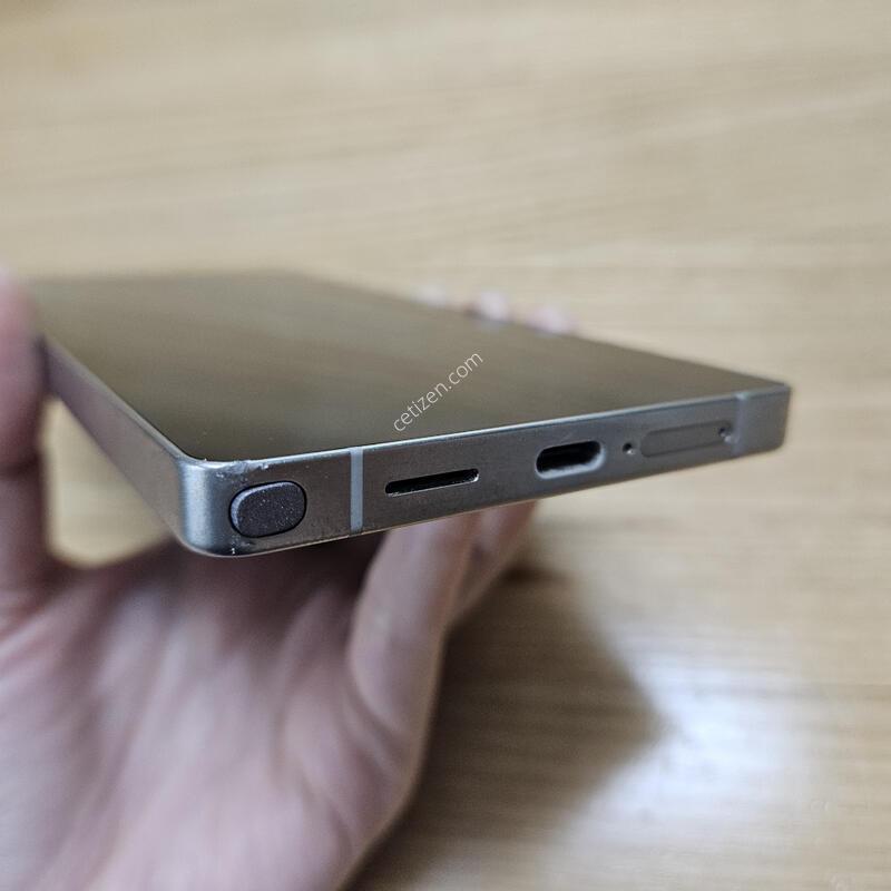 �Ｚ ������ S25 ��Ʈ�� ƼŸ������ 512G