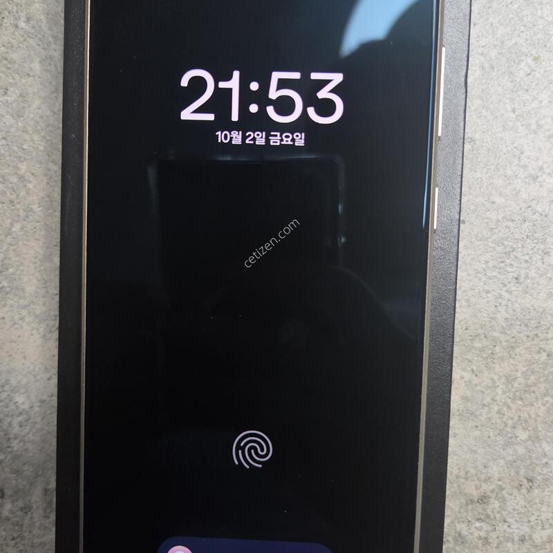 A�� ������ S24��Ʈ�� 256GB ƼŸ���׷��� �����ϰ� �����մϴ�.