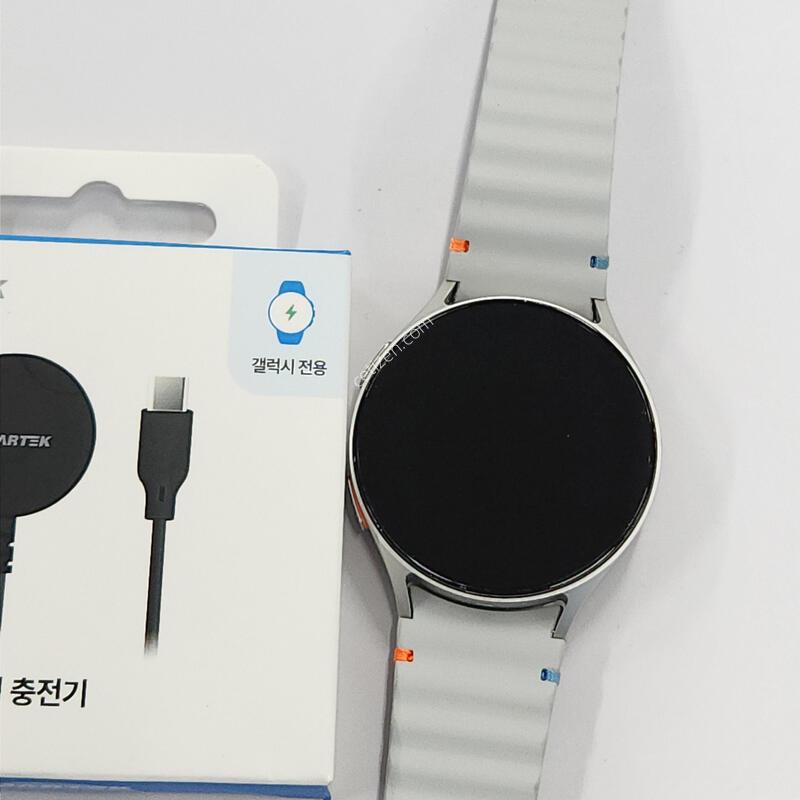 �����ÿ�ġ7 44mm ���ܻ� ȭ��Ʈ 63571