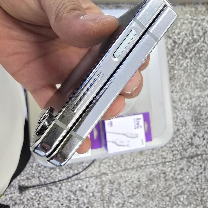 SK �ø�5 256G ��Ʈ���� �������� �� ����Ѱ���� �˴ϴ�