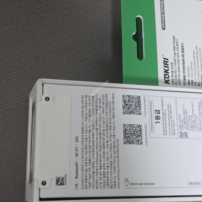 �����ÿ�ġ8 44mm lte ���� �̰���