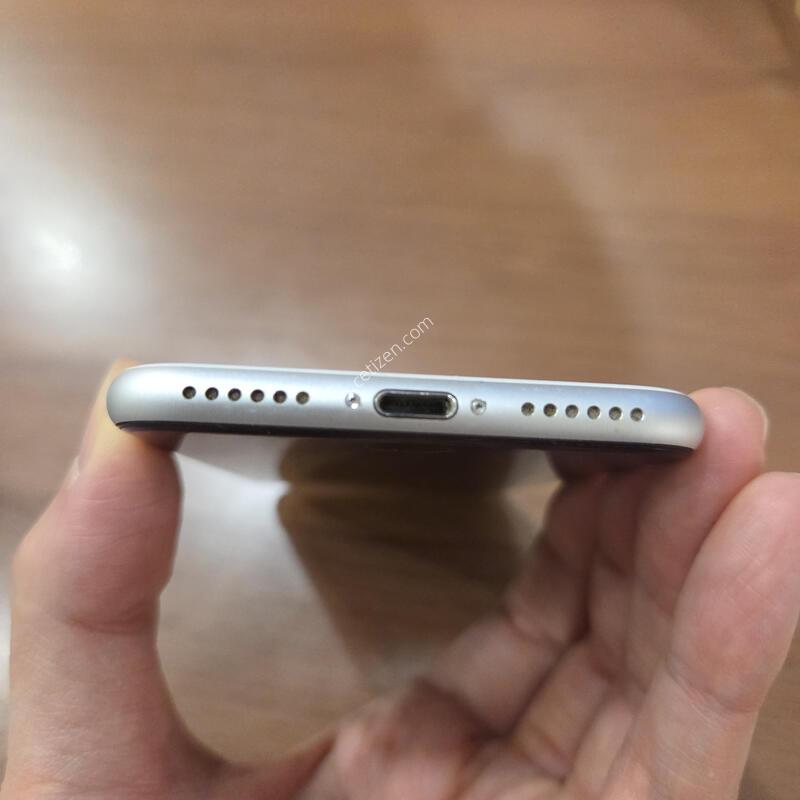 ������ se2 64gb