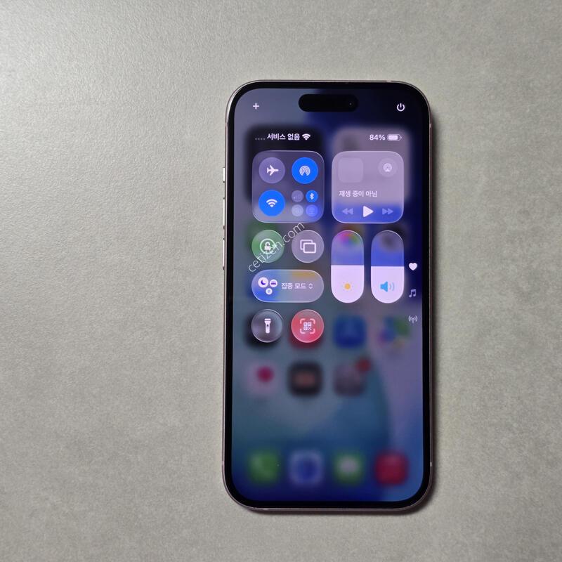 ������ 15 ��ũ ���͸�84% S��