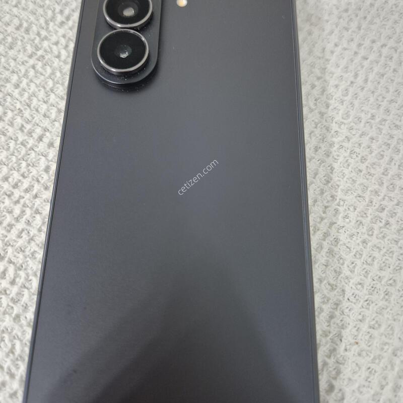 �������͸���ü , ���� ���� ��ȣ ����7 512G ���� �Ǹ��մϴ�.
