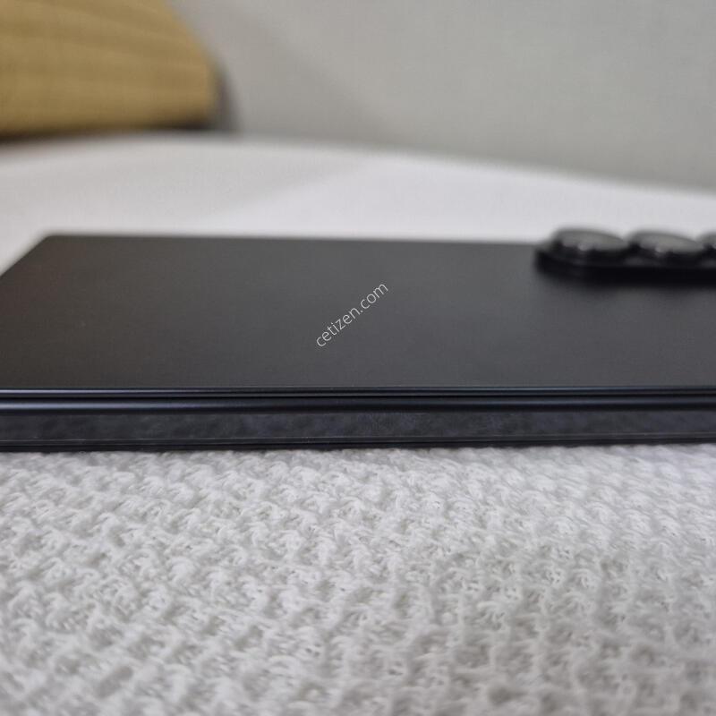 �������͸���ü , ���� ���� ��ȣ ����7 512G ���� �Ǹ��մϴ�.