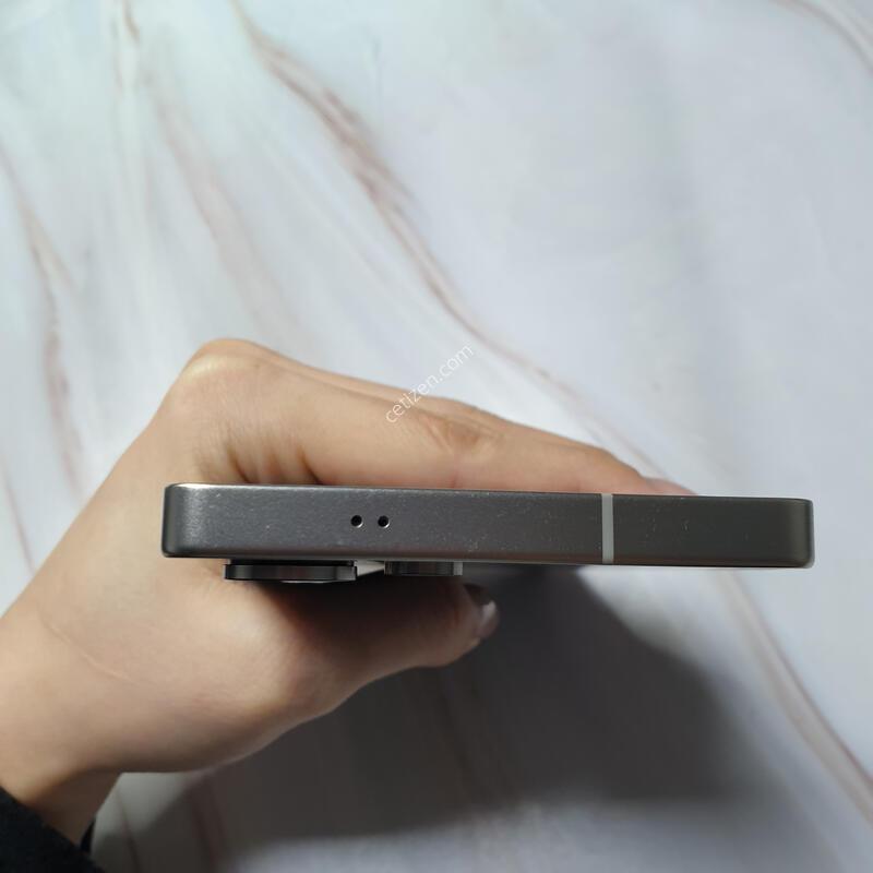 SK ������ S25��Ʈ�� ƼŸ������ 256G S�� �Ǹ��մϴ�