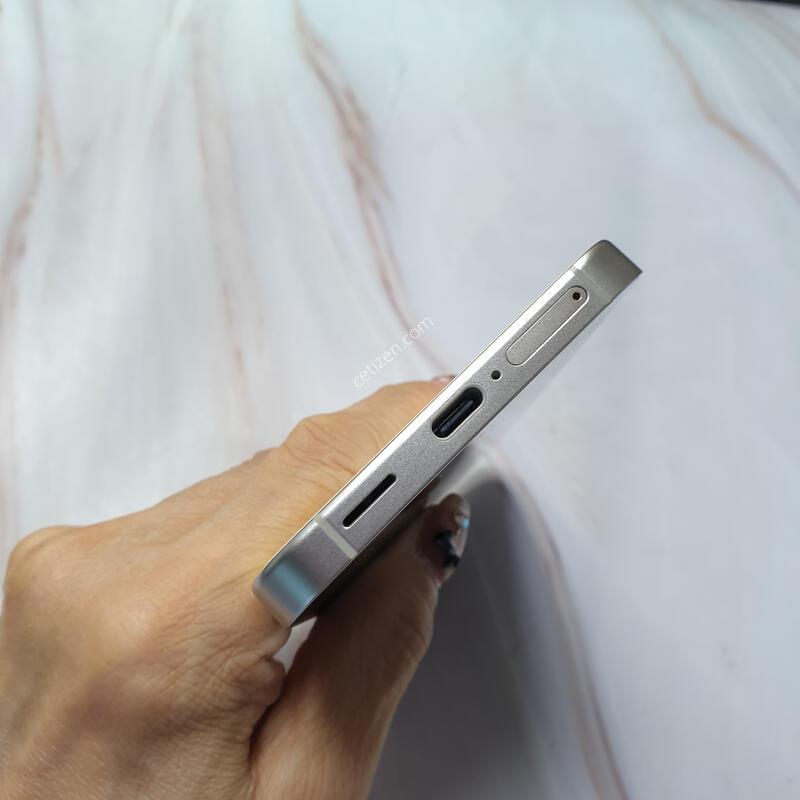 SK ������ S24 ���ο� 256G S�� �Ǹ��մϴ�