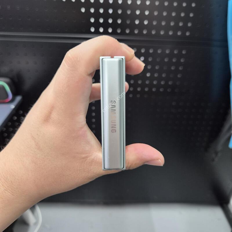 ������ Z�ø�6 �׸� 256G(�ܰ�����/���̽�)