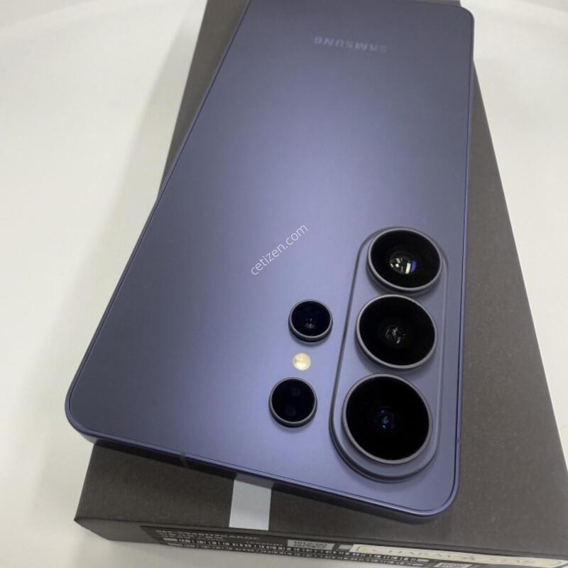 ������S26��Ʈ��512GB �ڹ�Ʈ���̿÷� �Ǹ��մϴ�.