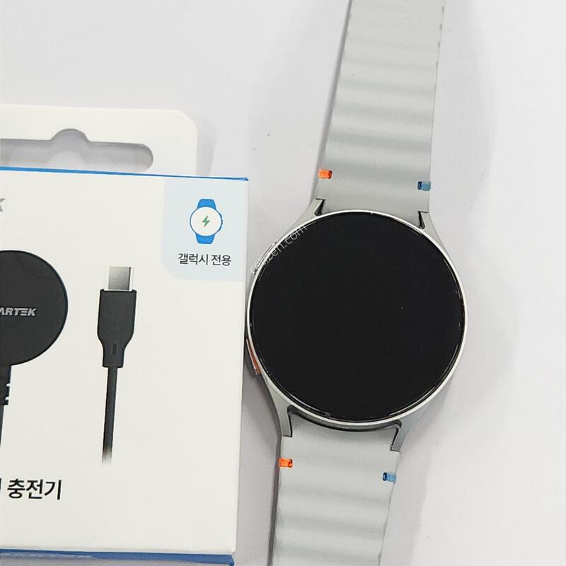 �����ÿ�ġ7 44mm ���ܻ� ȭ��Ʈ 63571