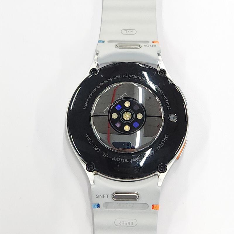 �����ÿ�ġ7 44mm ���ܻ� ȭ��Ʈ 63571