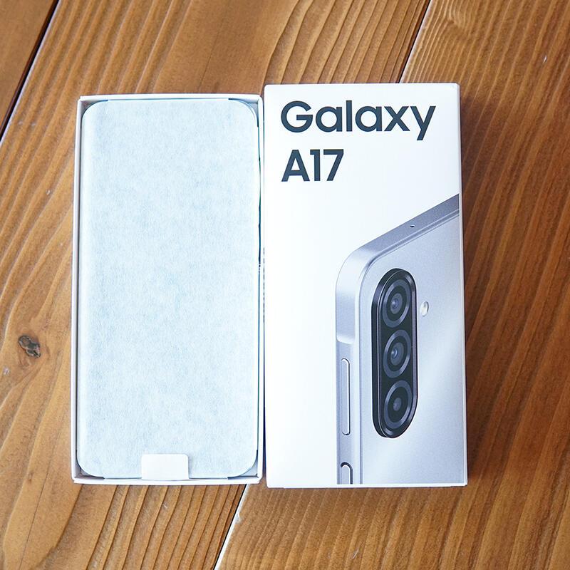 ������ A17 �׷��� 128G �̻�� ������