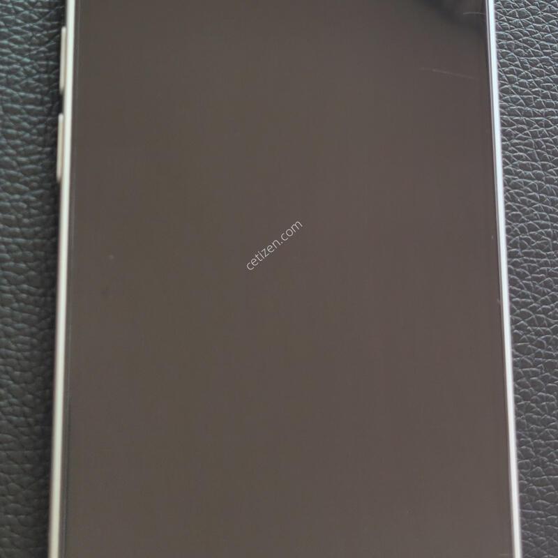 ������16e 128GB ȭ��Ʈ �Ǹ��մϴ�.