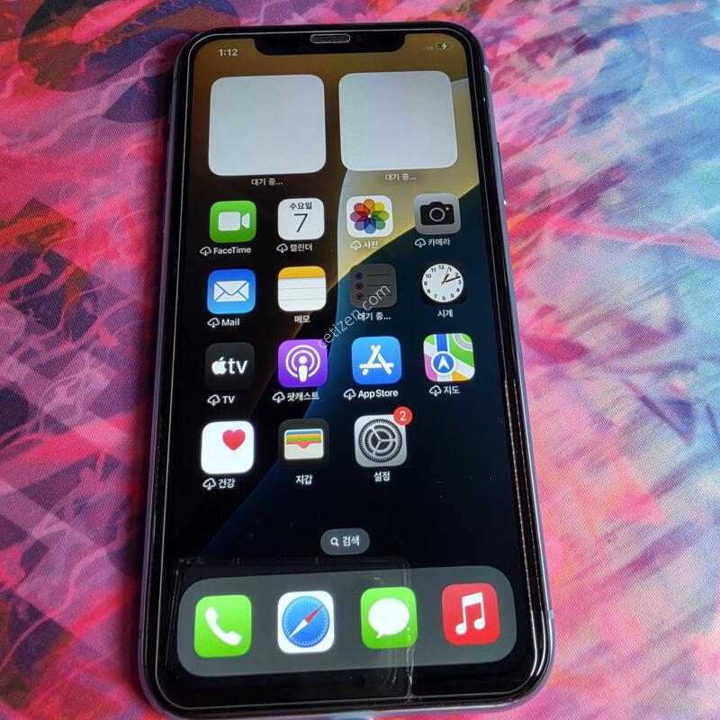 ������XR.256GB.���͸�100%.���縮�۱�
