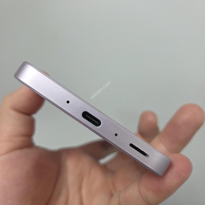 ������ A35 128GB ���϶�