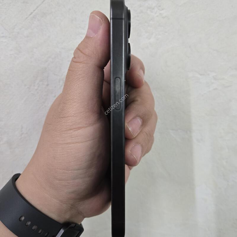 ƼŸ������ S�� 256GB 83%