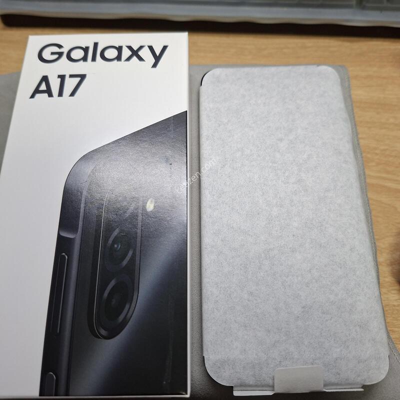 A17 ���� �������� ������� �Ǹ��մϴ�(Ƽ������ ���� 1���־� �ΰ� �˴ϴ�)