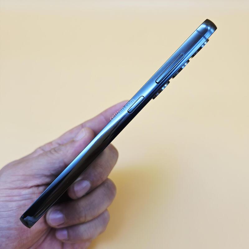 [���۱�]������S23 �ֻ������� �׸� ����� �߰���
