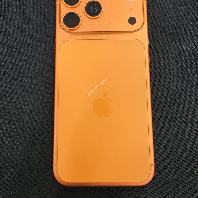 SKT ������17���θƽ� 256GB ����������