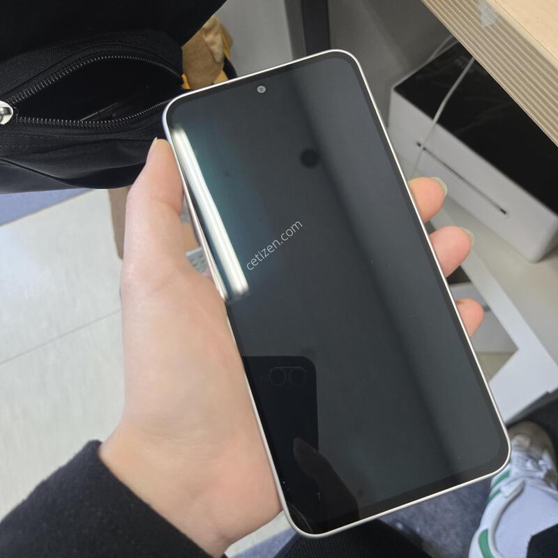 A++������ A36 ȭ��Ʈ 128GB �����������ܻ�