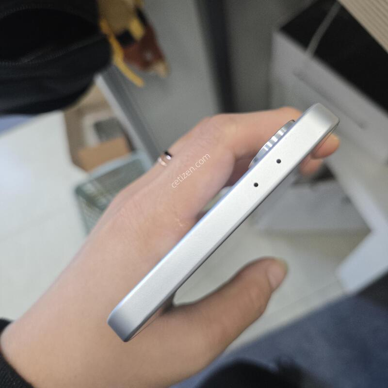 A++������ A36 ȭ��Ʈ 128GB �����������ܻ�