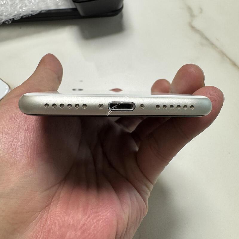 (84%)������SE3 128G ��Ÿ����Ʈ �Ǹ��ؿ�.